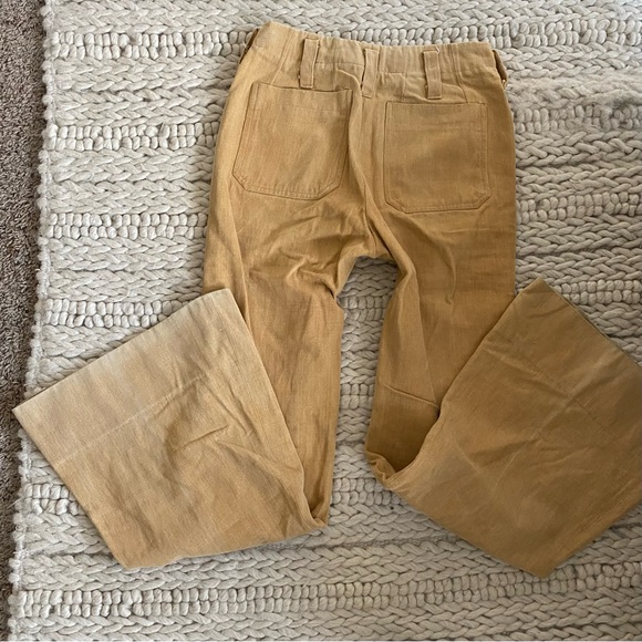 🔥70s tan bell bottoms - Picture 2 of 4